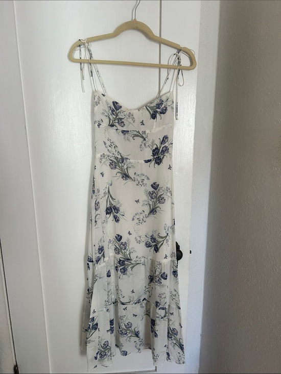 Reformation Dresses & Skirts - Reformation Emmie Dress White Floral Boho